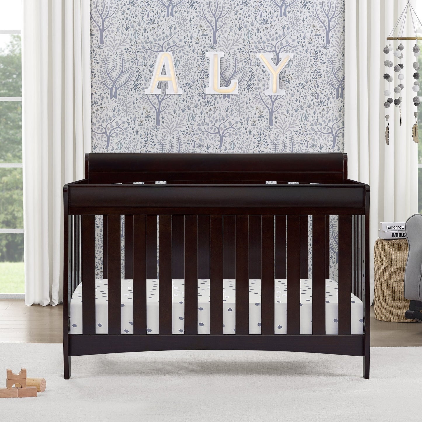 Richmond 6-in-1 Convertible Baby Crib